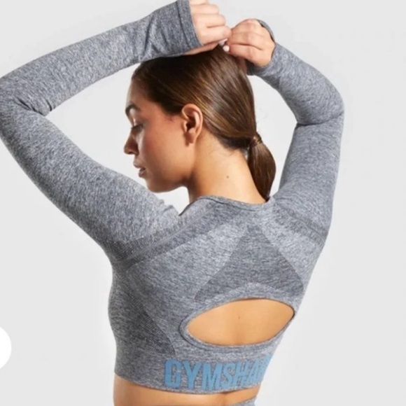 Gymshark Women’s Seamless Cropped Long Sleeve Top Gray Athletic Workout S <196>> - Picture 2 of 9